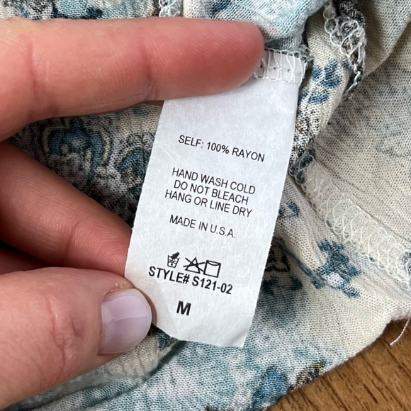 Three Birds Nest Floral Pattern Button Up Skirt Women's Size Medium - Picture 5 of 5